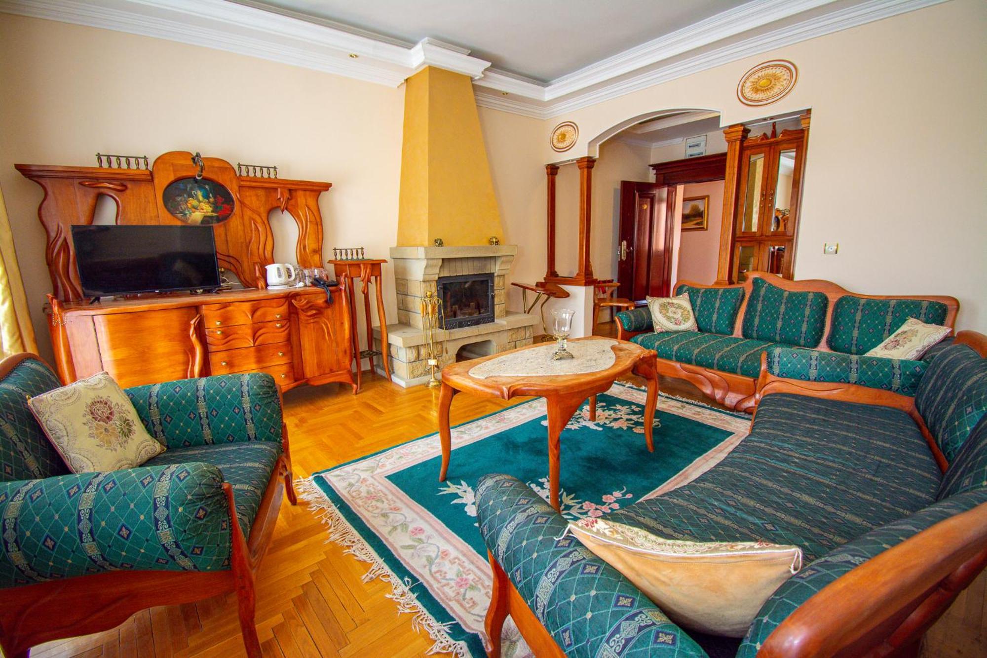 Hotel Villa Majur Subotica Exterior foto